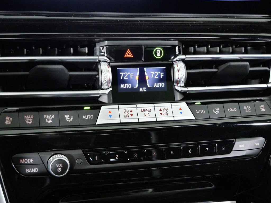 Thumbnail: 2026 BMW 8 Series - 47