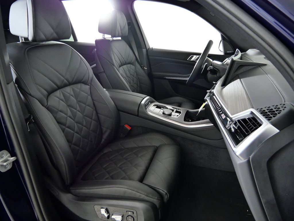 Thumbnail: 2026 BMW X5 - 21