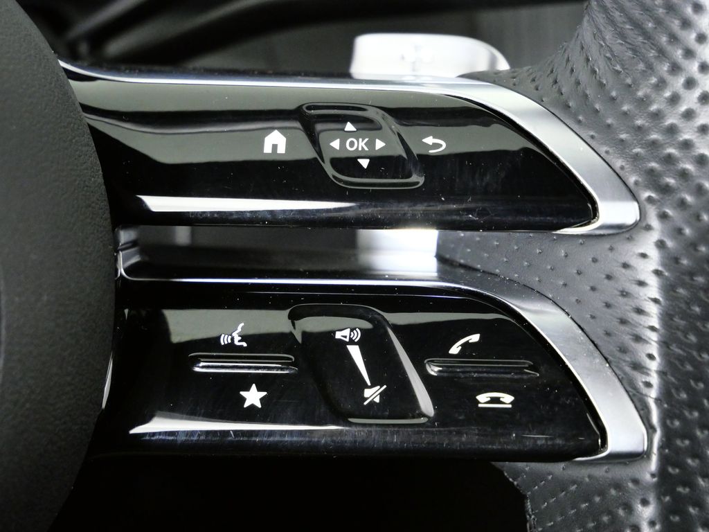 Thumbnail: 2024 Mercedes-Benz GLC - 42