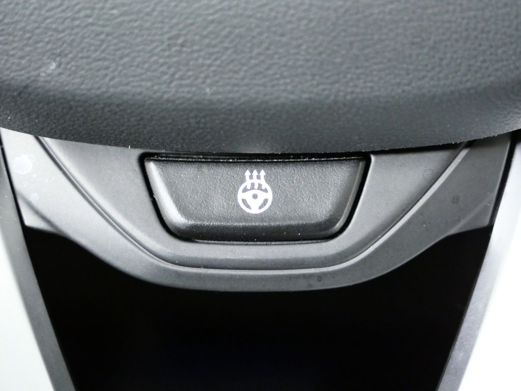 Thumbnail: 2023 BMW i4 - 43