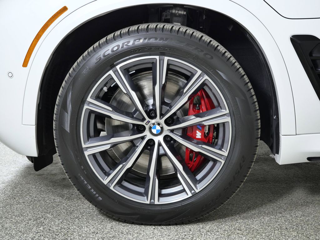 Thumbnail: 2026 BMW X5 - 17