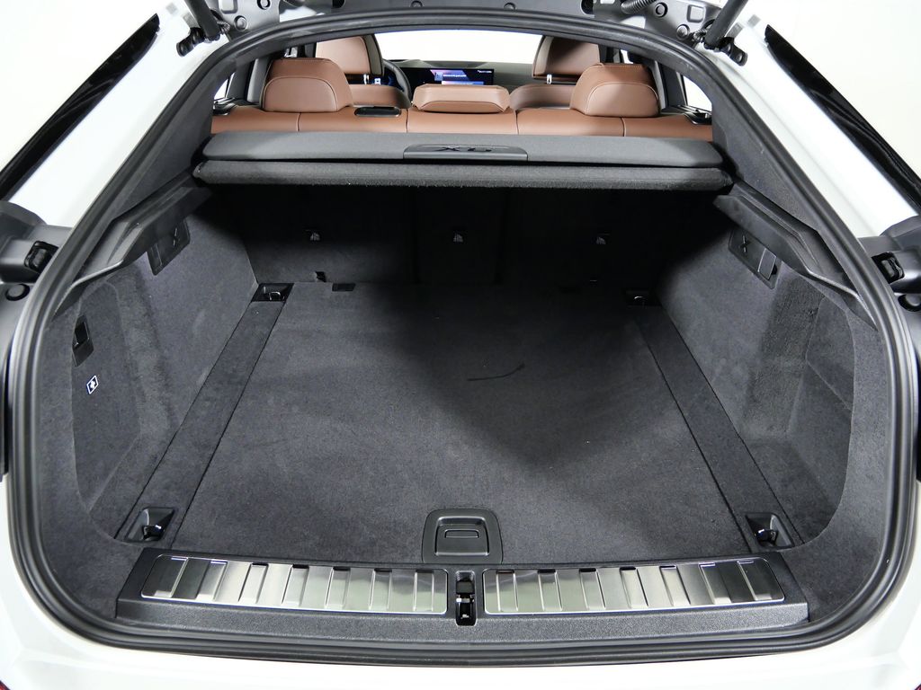 Thumbnail: 2026 BMW X6 - 28