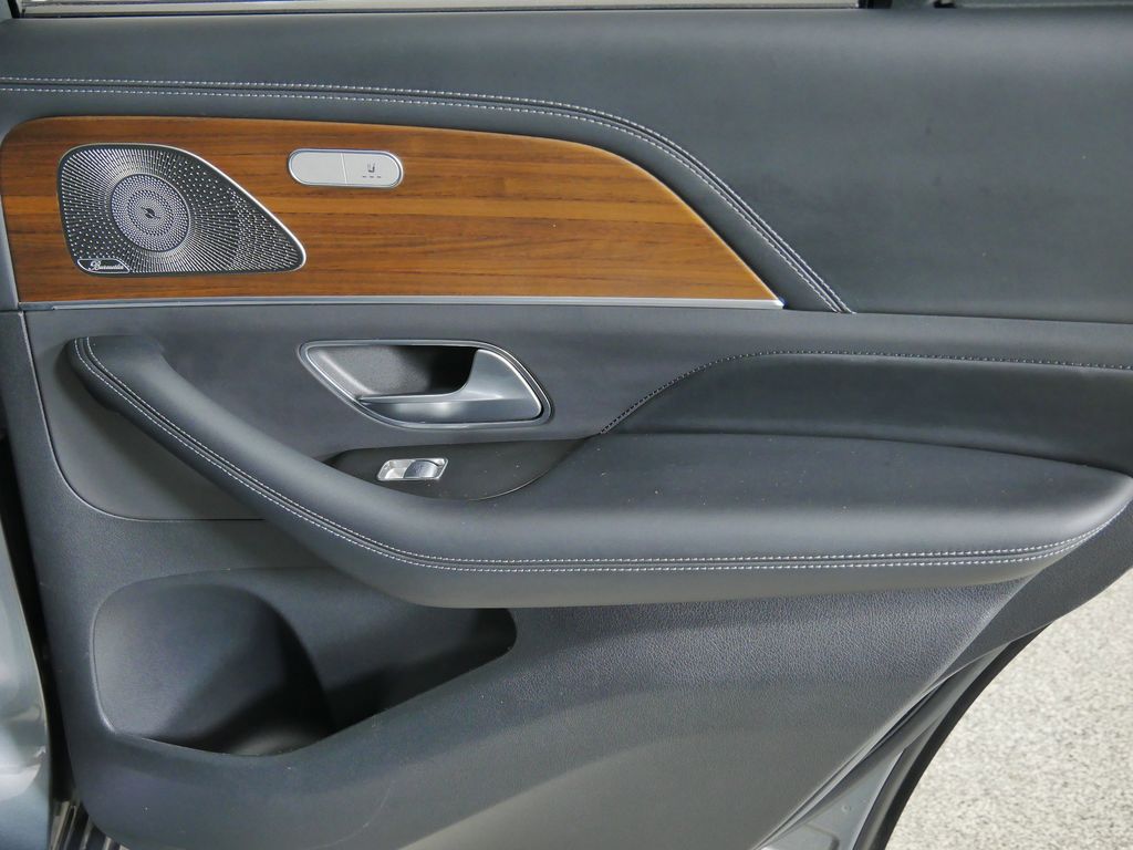 Thumbnail: 2023 Mercedes-Benz GLE - 23