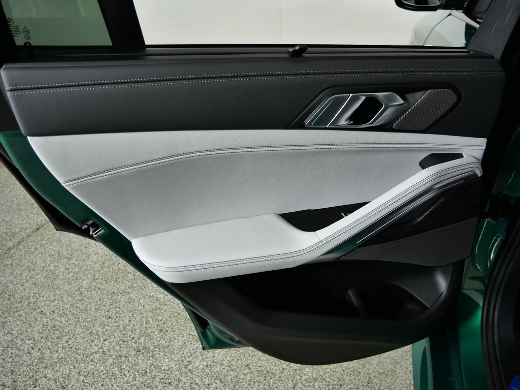 Thumbnail: 2026 BMW X6 - 30