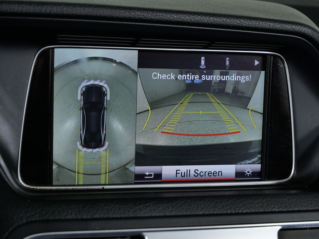 Thumbnail: 2014 Mercedes-Benz E-Class - 50