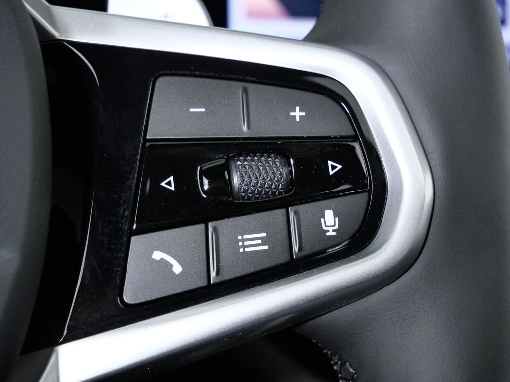 Thumbnail: 2026 BMW 3 Series - 40