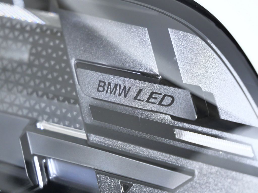 Thumbnail: 2026 BMW X5 - 4