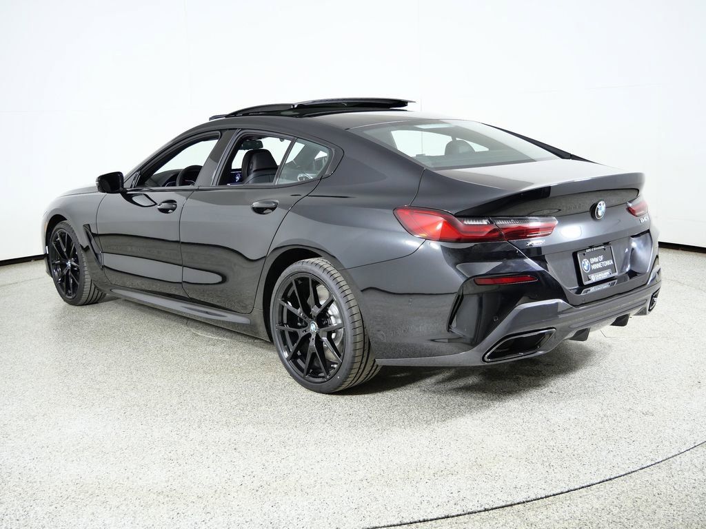 Thumbnail: 2026 BMW 8 Series - 16