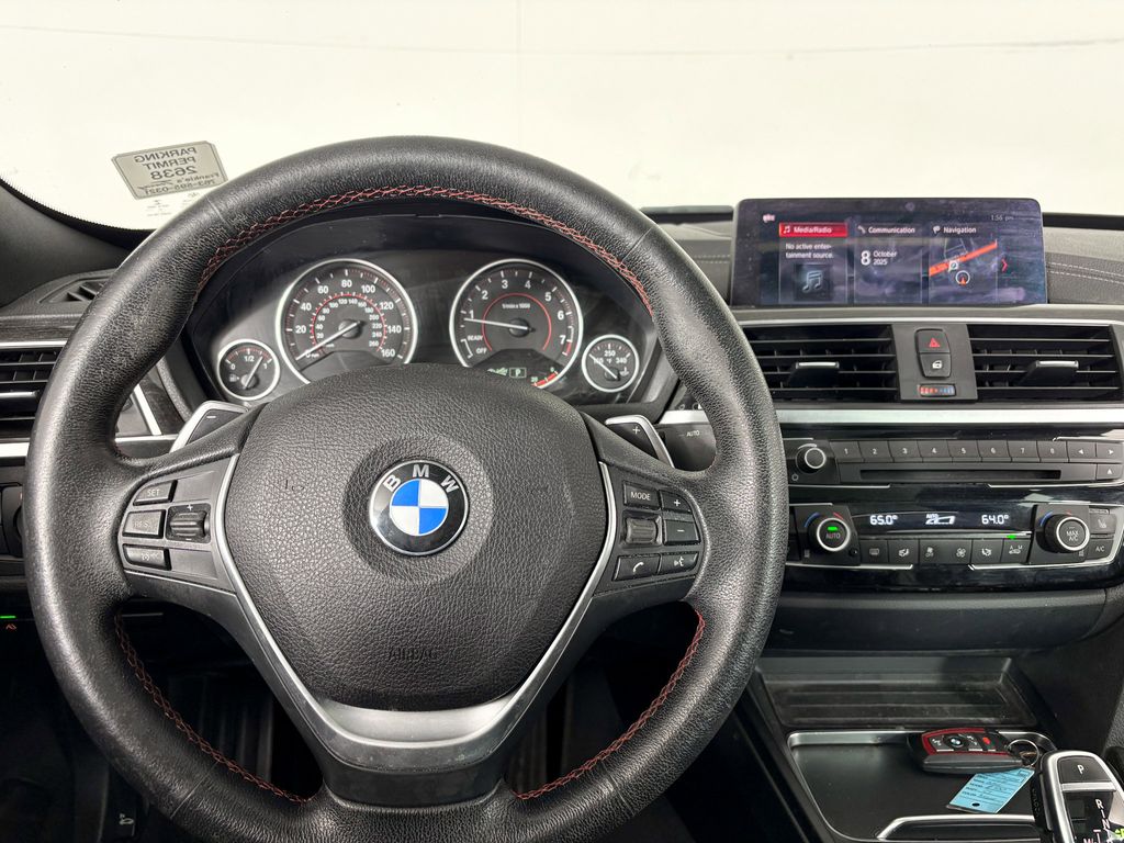 Thumbnail: 2018 BMW 3 Series - 8