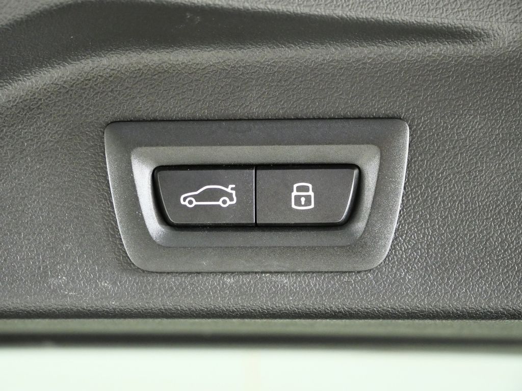 Thumbnail: 2025 BMW X5 - 34