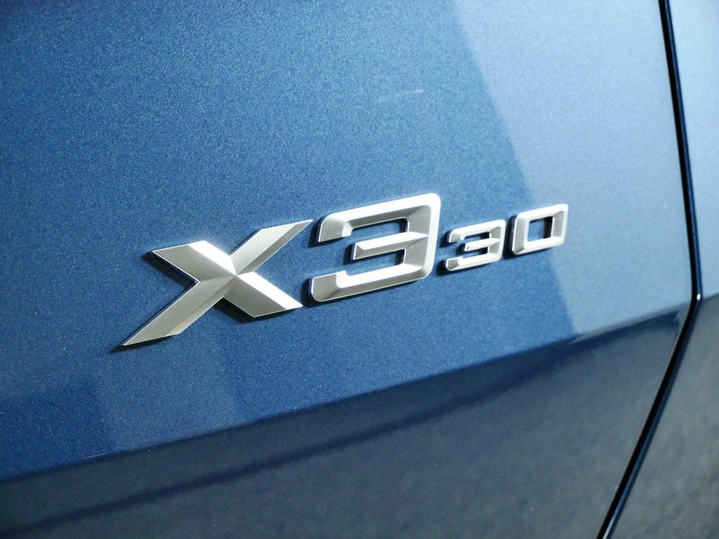 Thumbnail: 2025 BMW X3 - 13