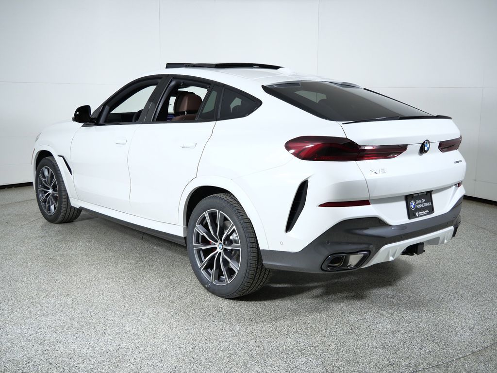 Thumbnail: 2026 BMW X6 - 14