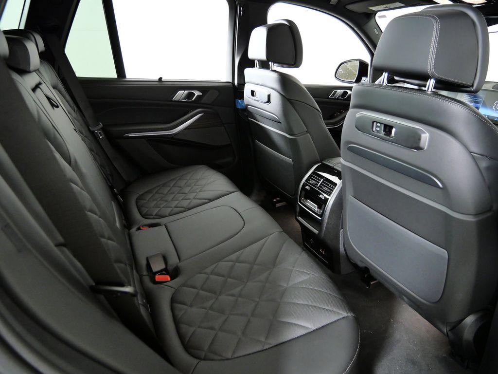 Thumbnail: 2026 BMW X5 - 26