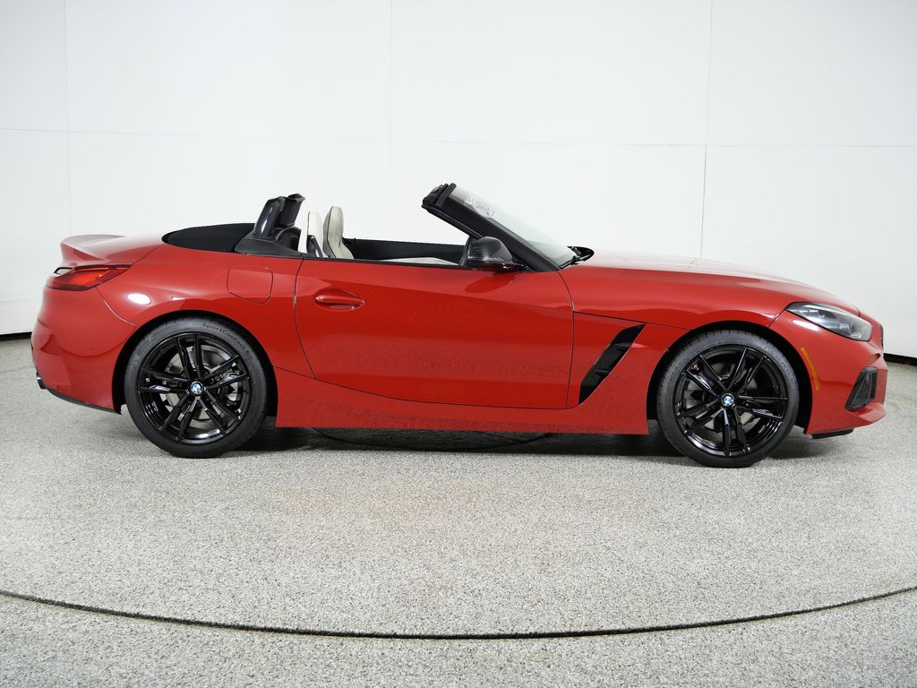 Thumbnail: 2024 BMW Z4 - 10