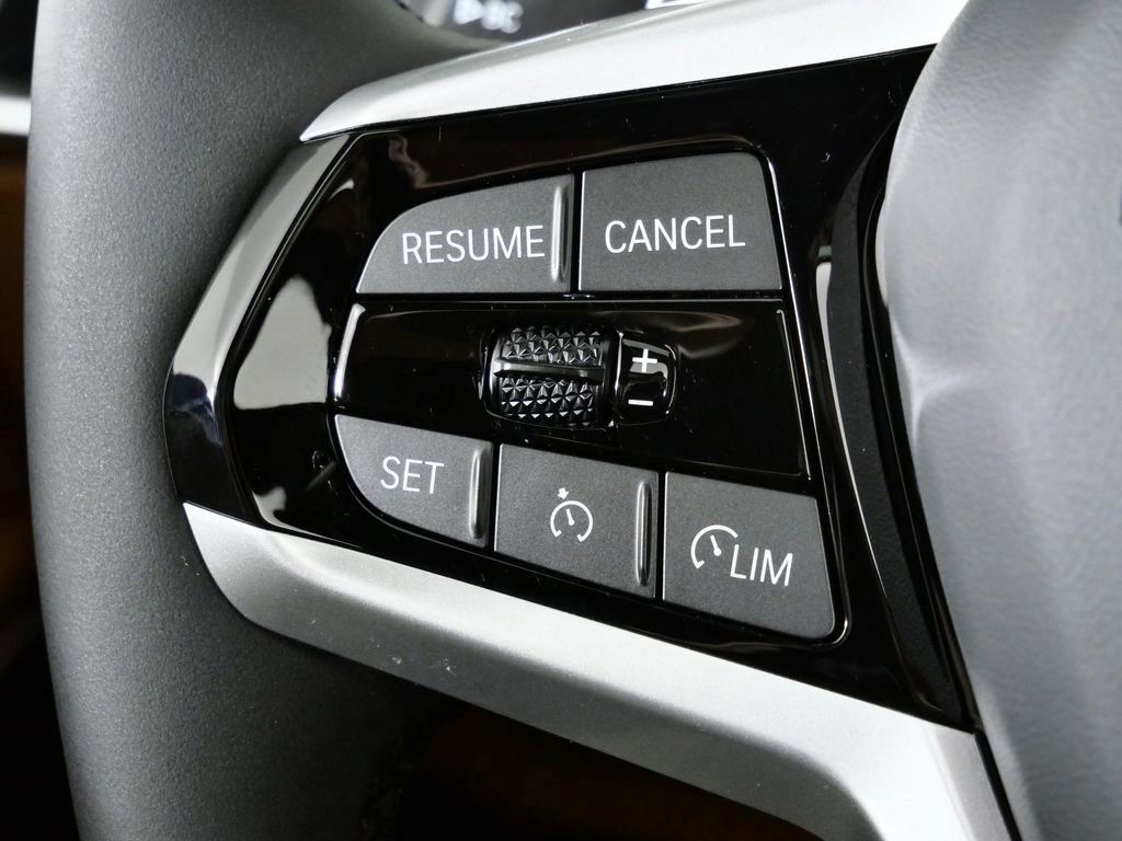 Thumbnail: 2026 BMW 3 Series - 40