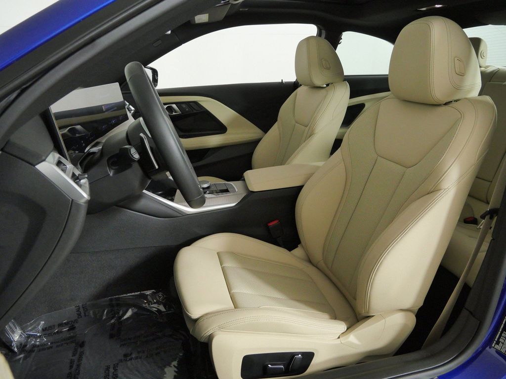 Thumbnail: 2025 BMW 2 Series - 35