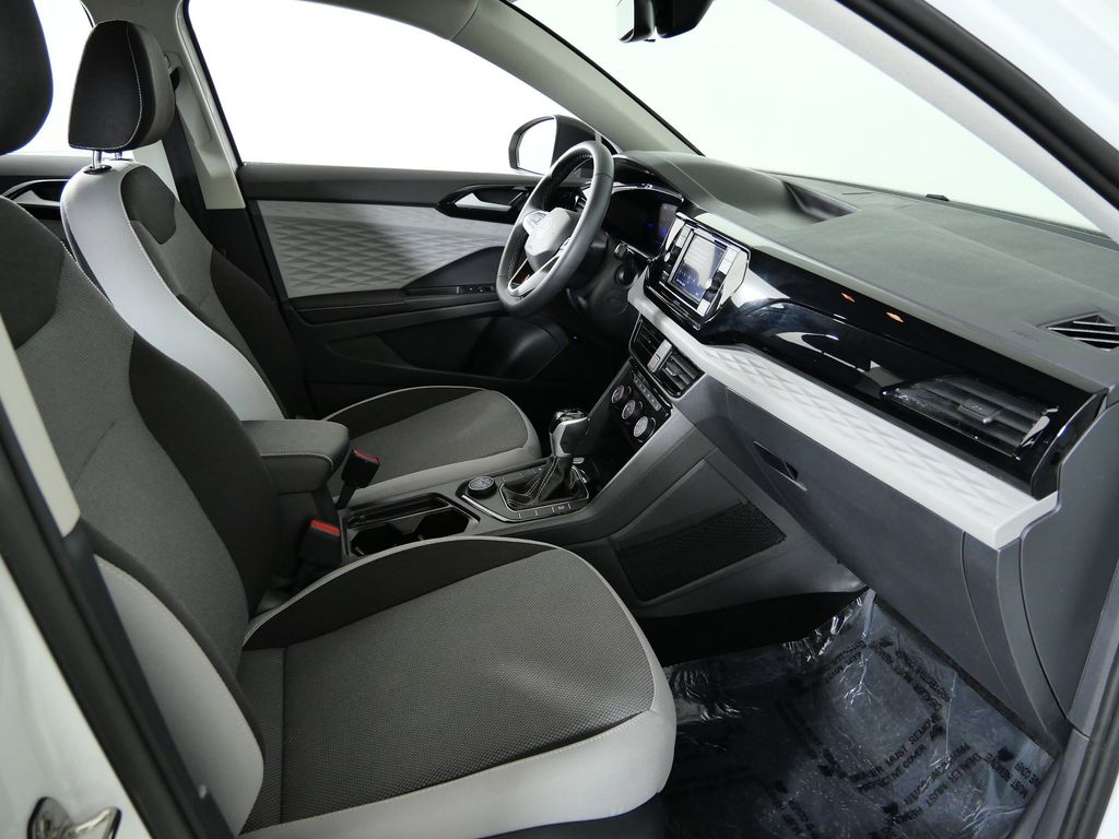 Thumbnail: 2024 Volkswagen Taos - 20