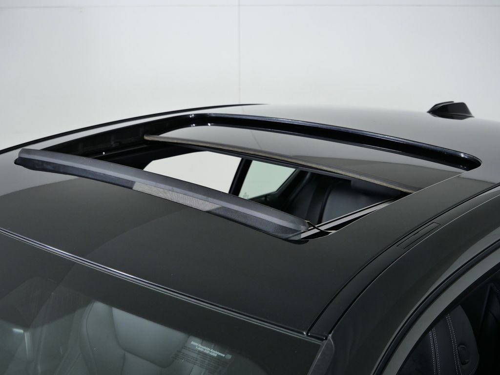 Thumbnail: 2023 BMW 3 Series - 22