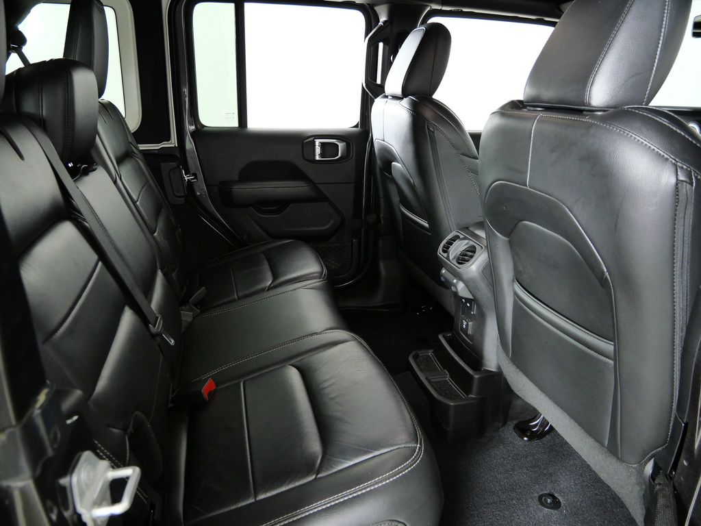 Thumbnail: 2019 Jeep Wrangler - 25