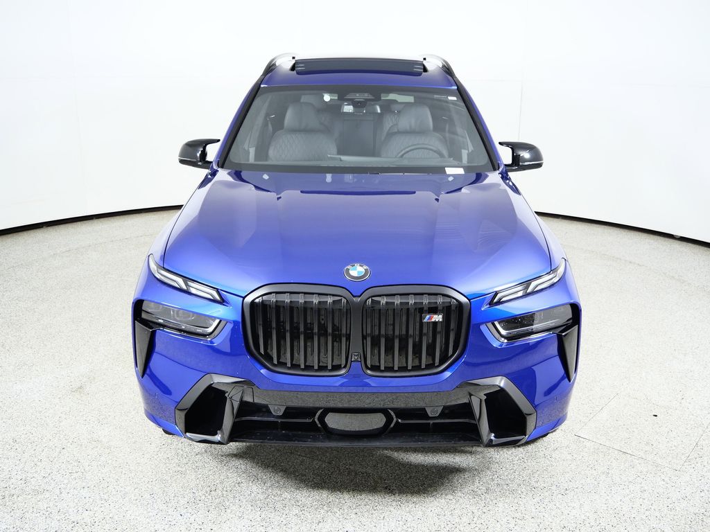 Thumbnail: 2026 BMW X7 - 16