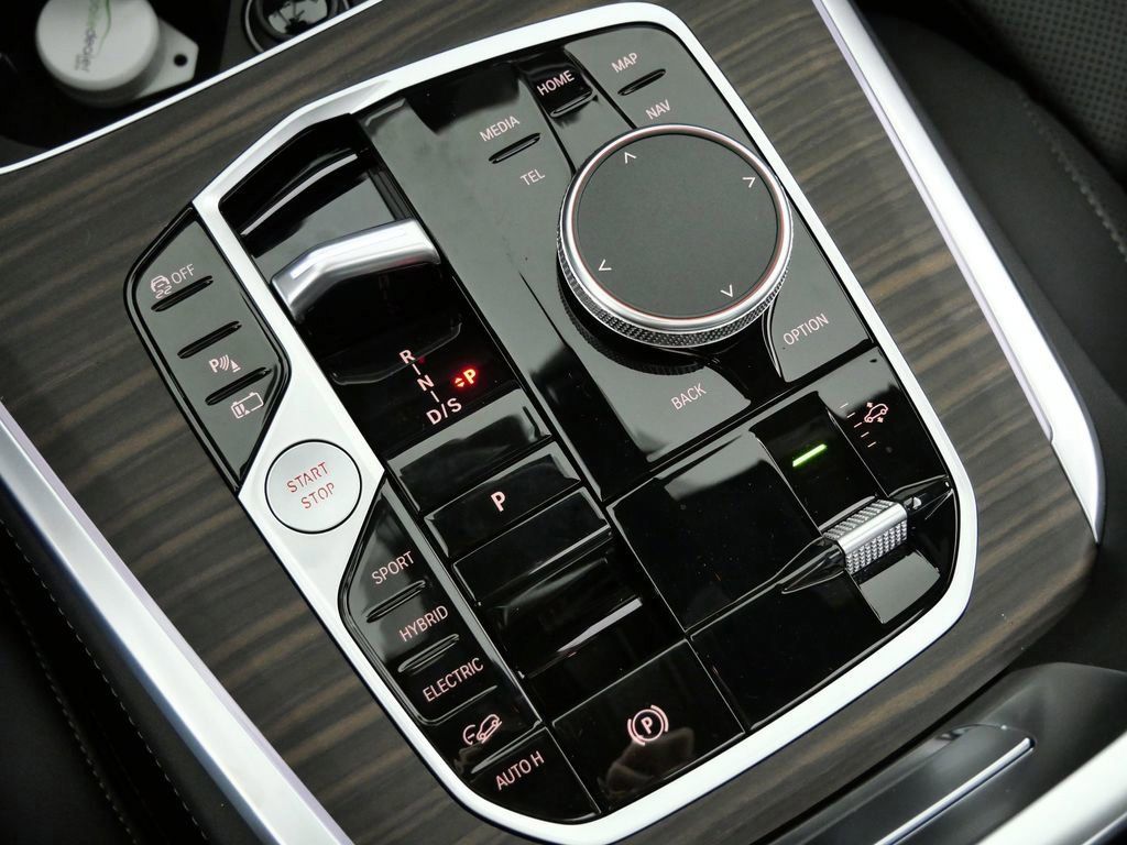 Thumbnail: 2026 BMW X5 - 49
