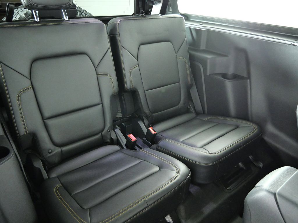 Thumbnail: 2022 Ford Bronco - 25