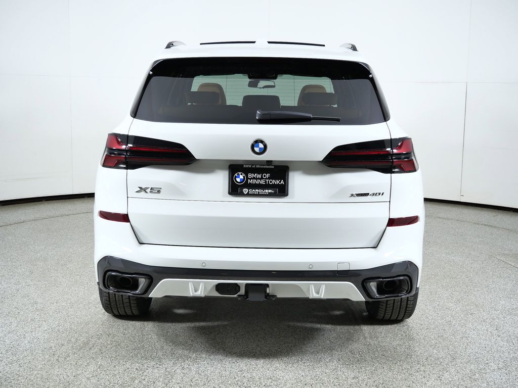 Thumbnail: 2026 BMW X5 - 10