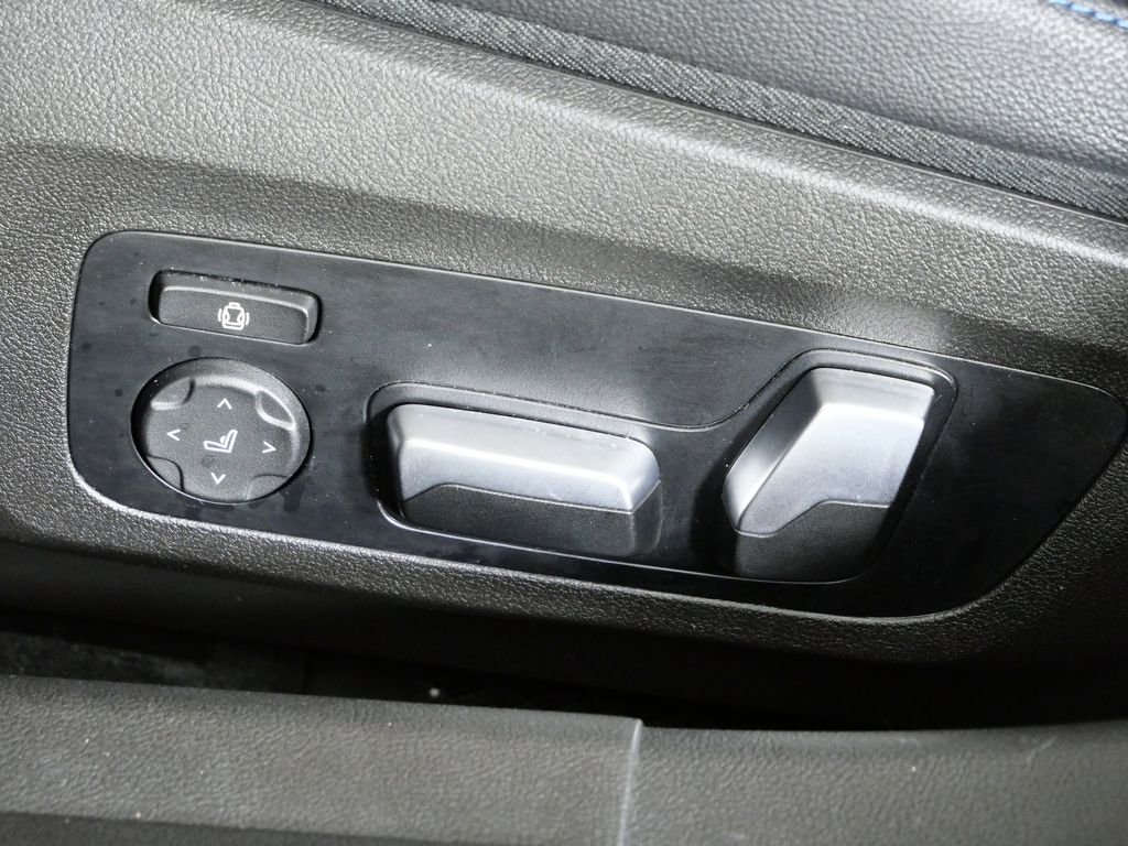 Thumbnail: 2023 BMW 3 Series - 41