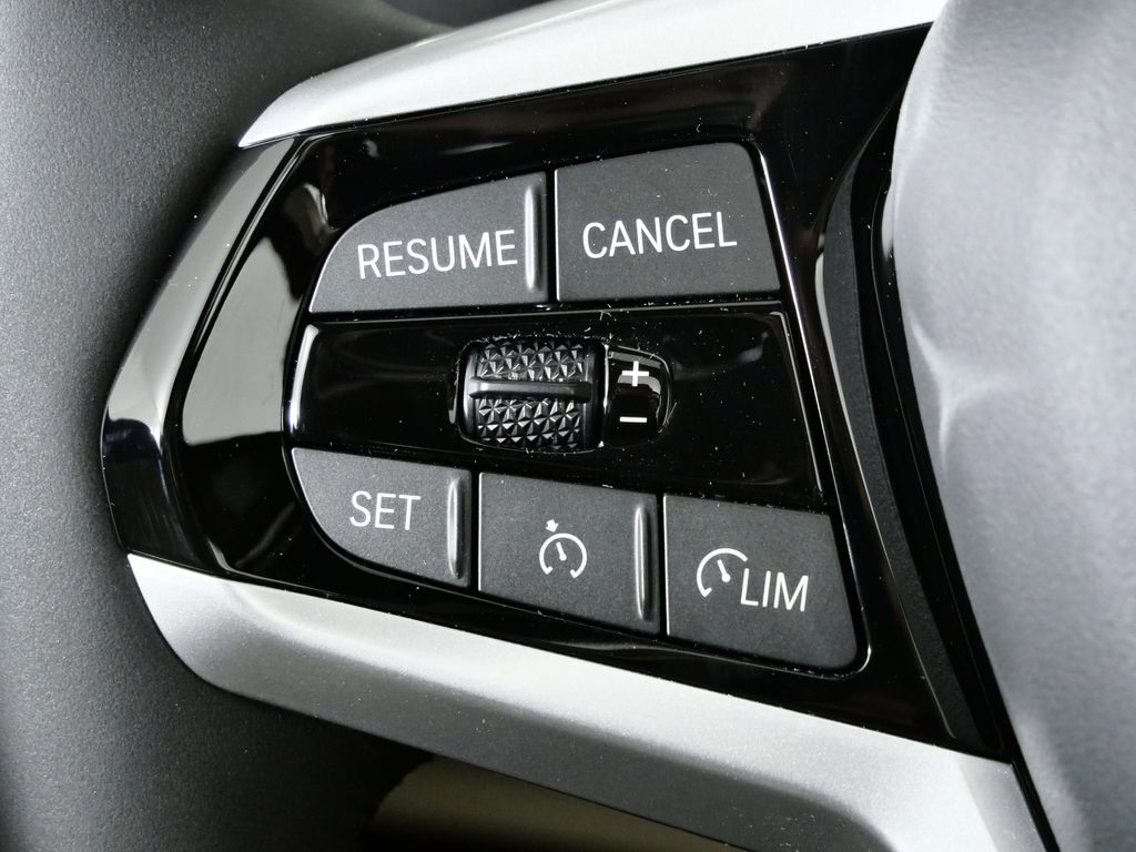 Thumbnail: 2026 BMW 3 Series - 39