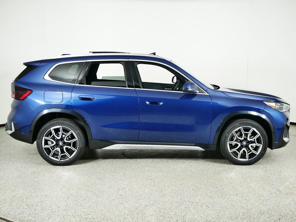 Thumbnail: 2025 BMW X1 - 9
