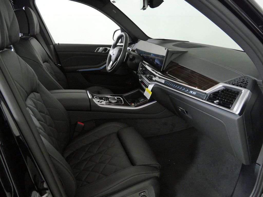 Thumbnail: 2026 BMW X5 - 20