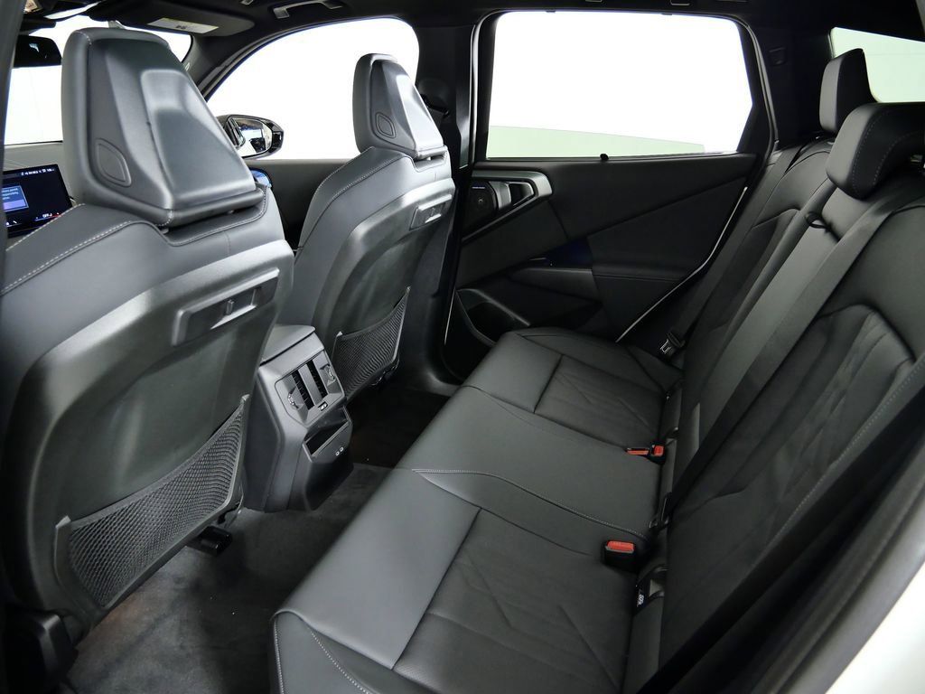 Thumbnail: 2026 BMW X3 - 33