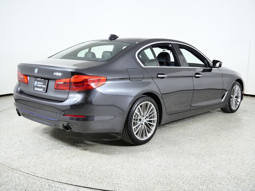 Thumbnail: 2018 BMW 5 Series - 10