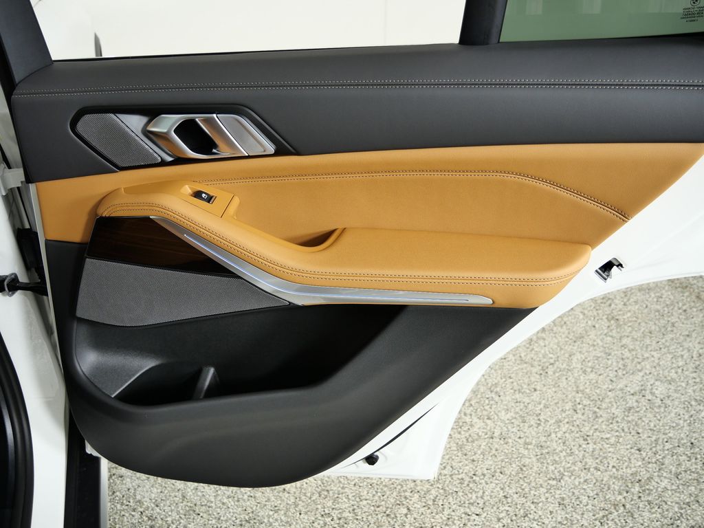 Thumbnail: 2026 BMW X5 - 25