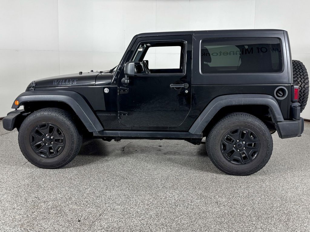 Thumbnail: 2015 Jeep Wrangler - 6