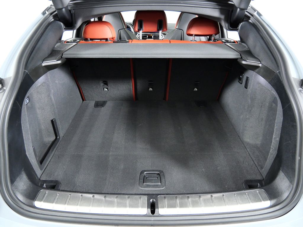 Thumbnail: 2023 BMW X4 - 28