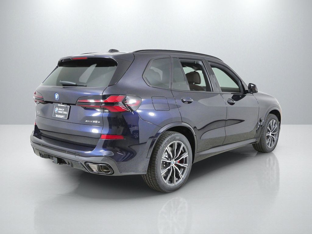 Thumbnail: 2026 BMW X5 - 9