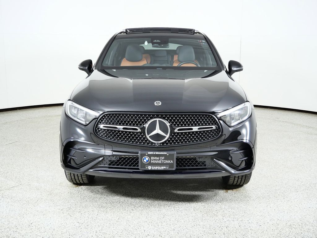 Thumbnail: 2024 Mercedes-Benz GLC - 3