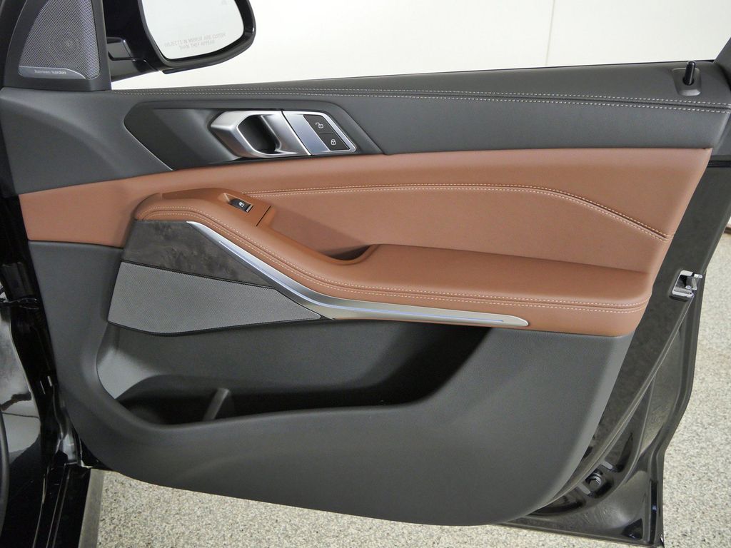Thumbnail: 2026 BMW X5 - 19