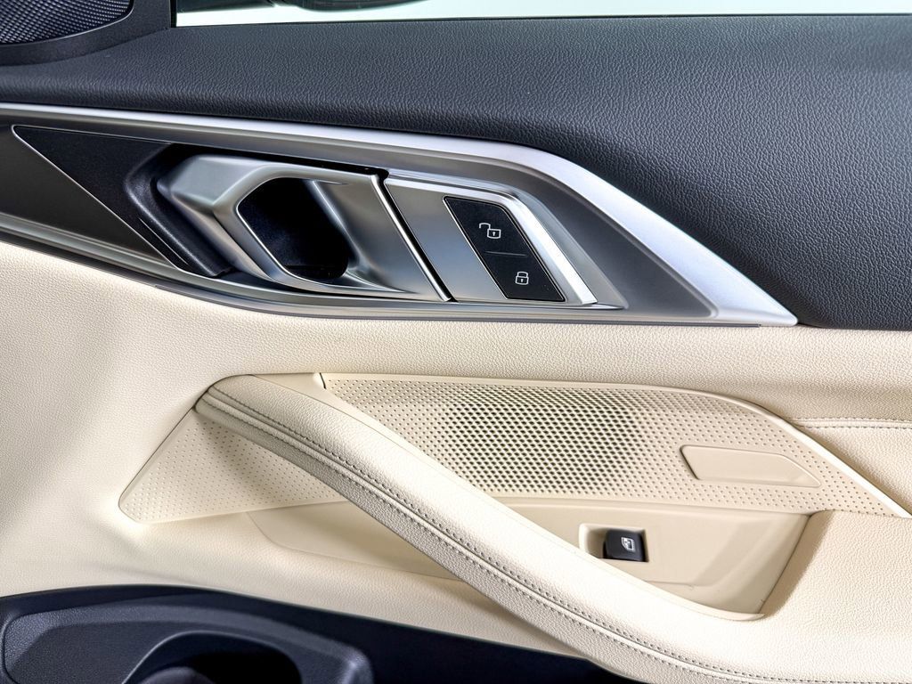 Thumbnail: 2026 BMW 4 Series - 26