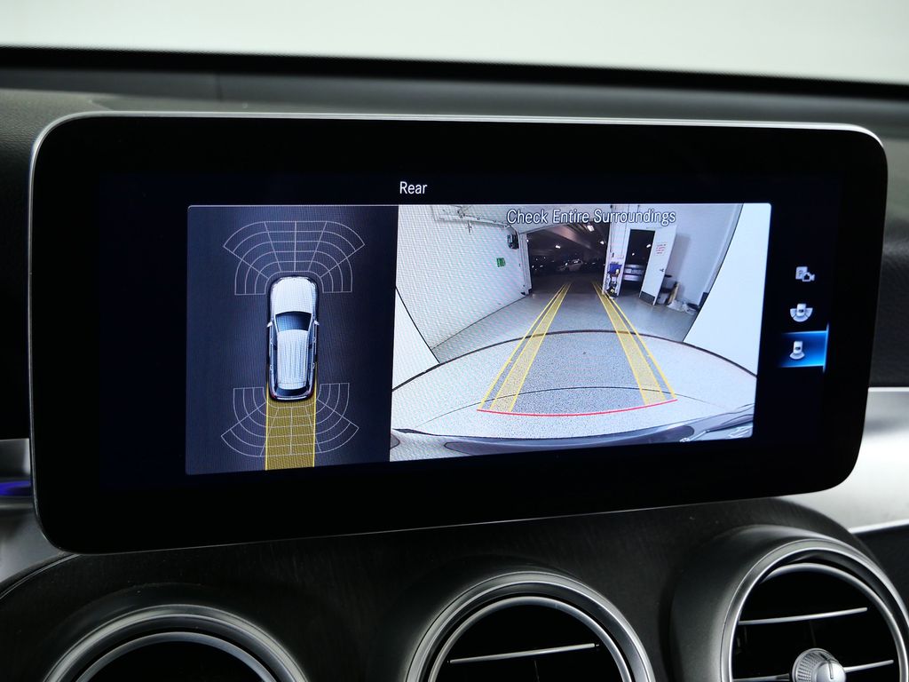 Thumbnail: 2021 Mercedes-Benz GLC - 50