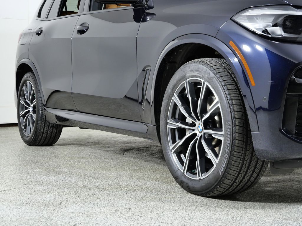 Thumbnail: 2023 BMW X5 - 7