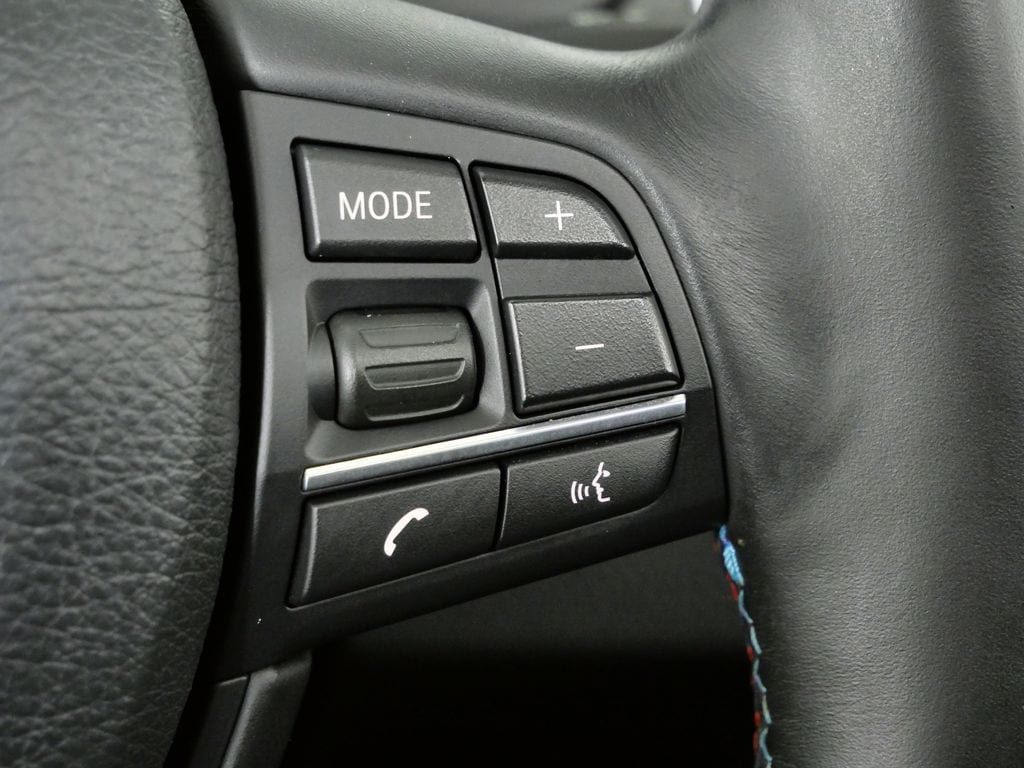 Thumbnail: 2013 BMW M5 - 41