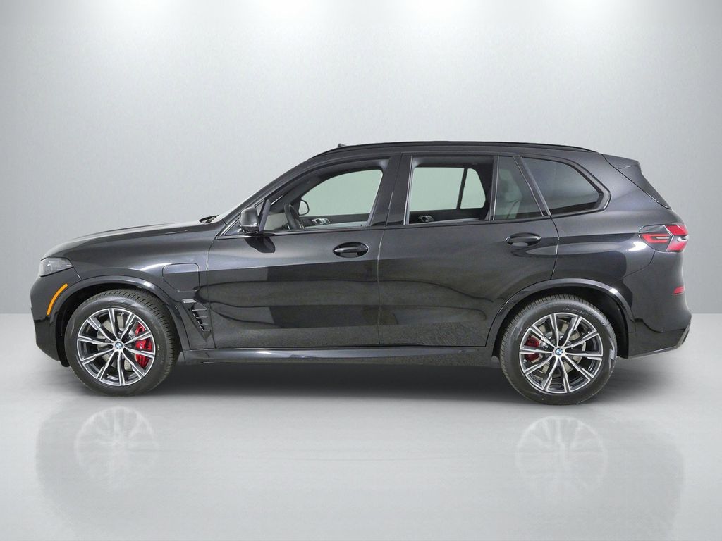 Thumbnail: 2026 BMW X5 - 15
