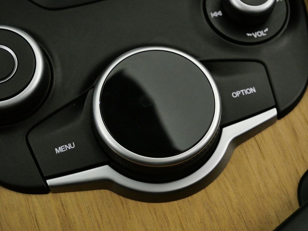 Thumbnail: 2017 Alfa Romeo Giulia - 49