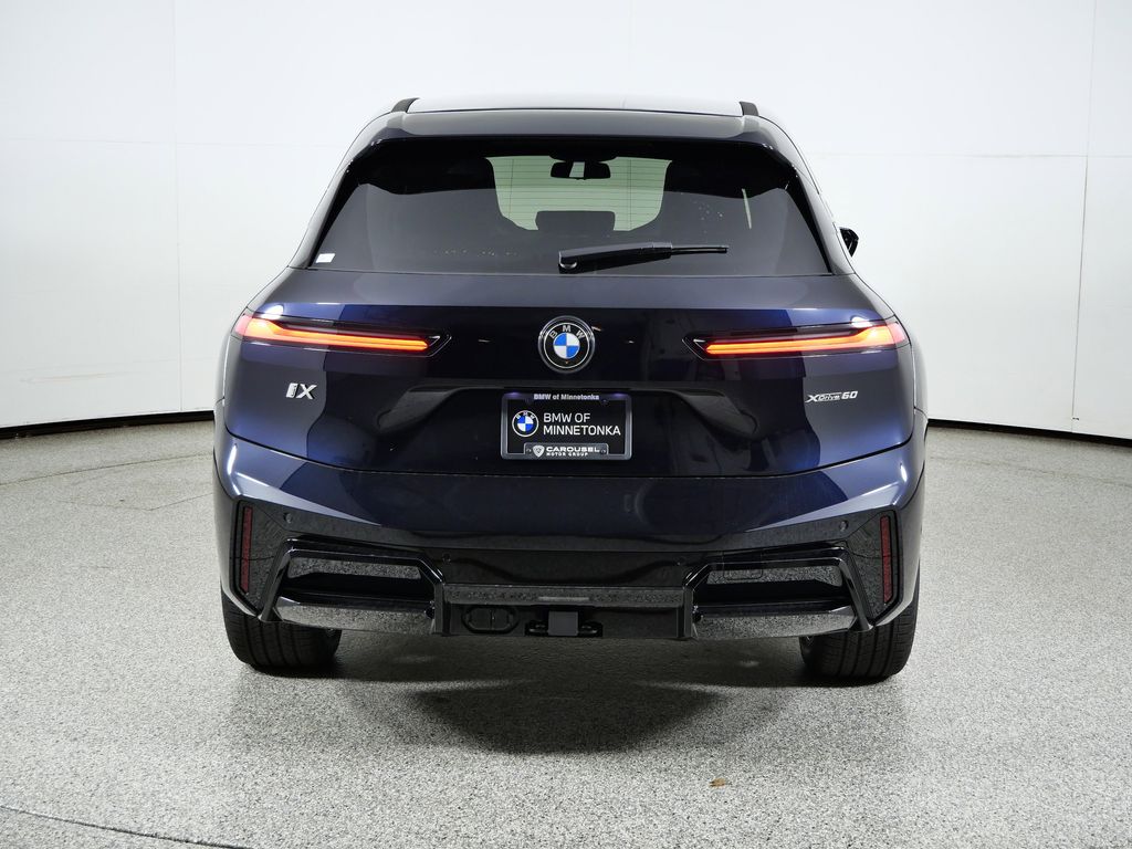 Thumbnail: 2026 BMW iX - 10