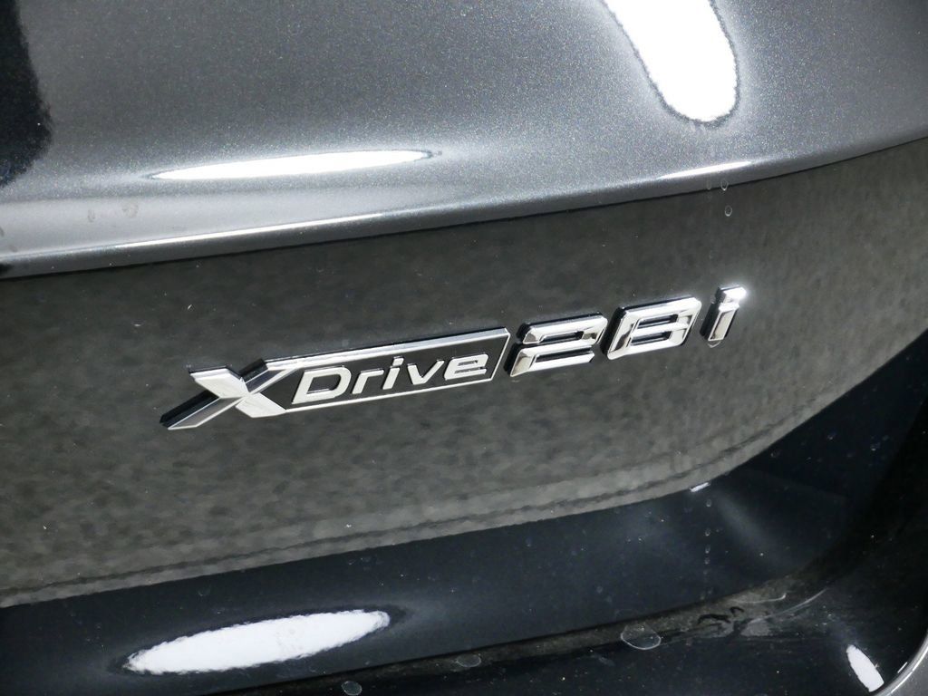 Thumbnail: 2025 BMW X1 - 15