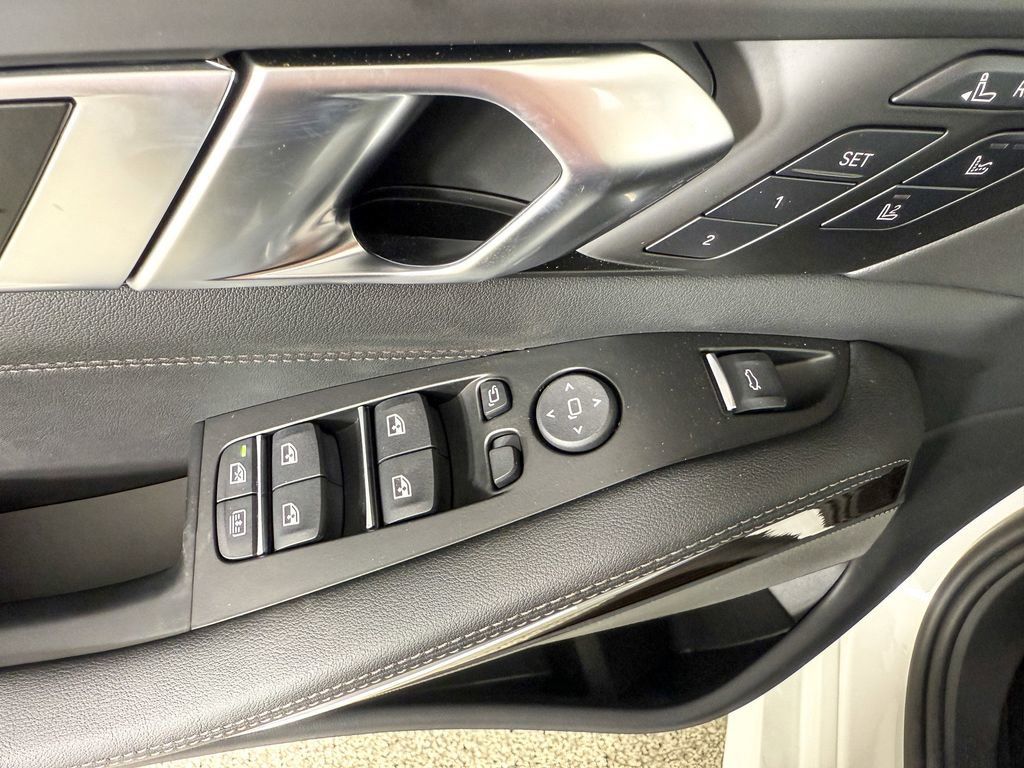 Thumbnail: 2026 BMW X7 - 38