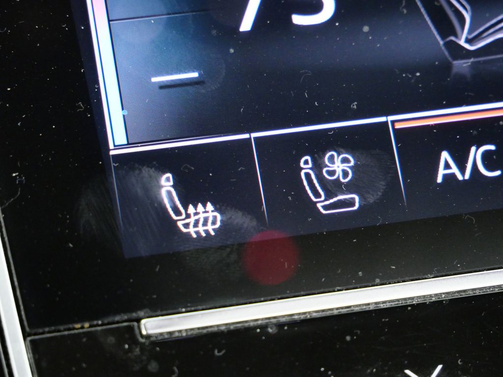 Thumbnail: 2023 Audi SQ8 - 47