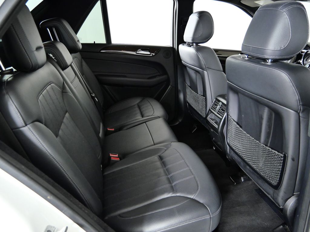 Thumbnail: 2017 Mercedes-Benz GLE - 26